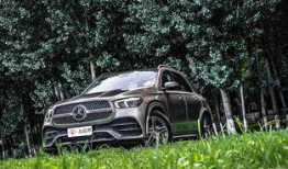 爆料奔驰g53试驾视频,硬派越野新标杆，性能与豪华的完美融合